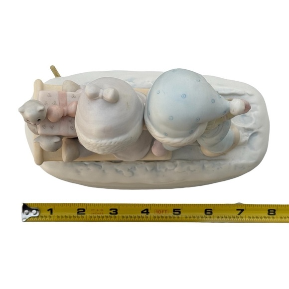 Vintage Precious Moments 1983 "Sharing our Season Together" Ceramic Music Figure - Picture 7 of 8